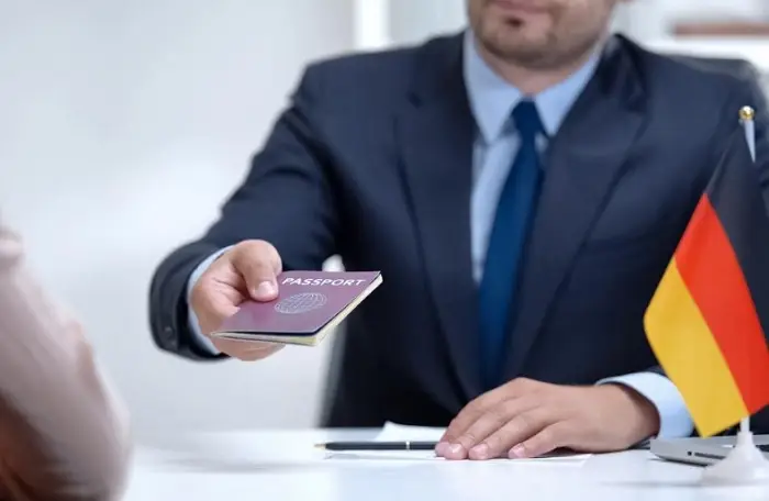 Bảo Hiểm Xã Hội Khi Làm Việc Tại Đức - Chìa Khóa An Tâm Cho Người Lao Động Việt Nam