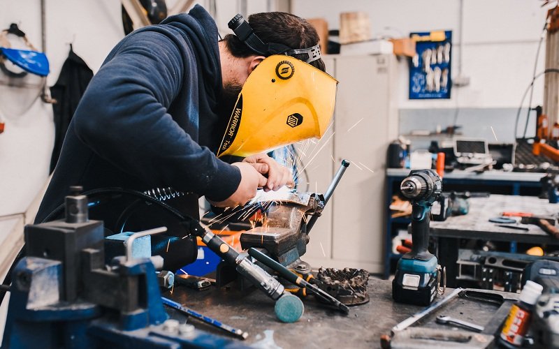 Khám Phá Những Điều Cần Biết Về Luật Lao Động Đức - Cẩm Nang Hữu Ích Cho Người Muốn Xuất Khẩu Lao Động Đức